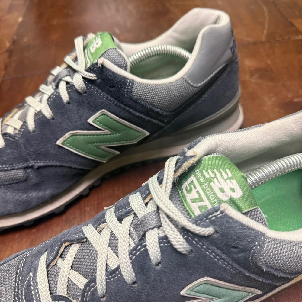 New Balance 574 Classic Sneakers Mens 13 Navy Blue Green Shoes ML574NKG Suede